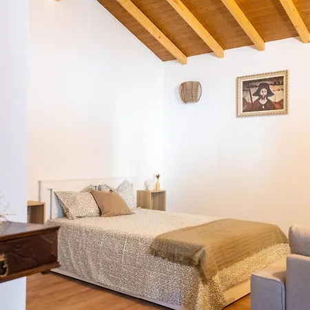 Casa Da Igreja By Casas Do Planalto Adeganha